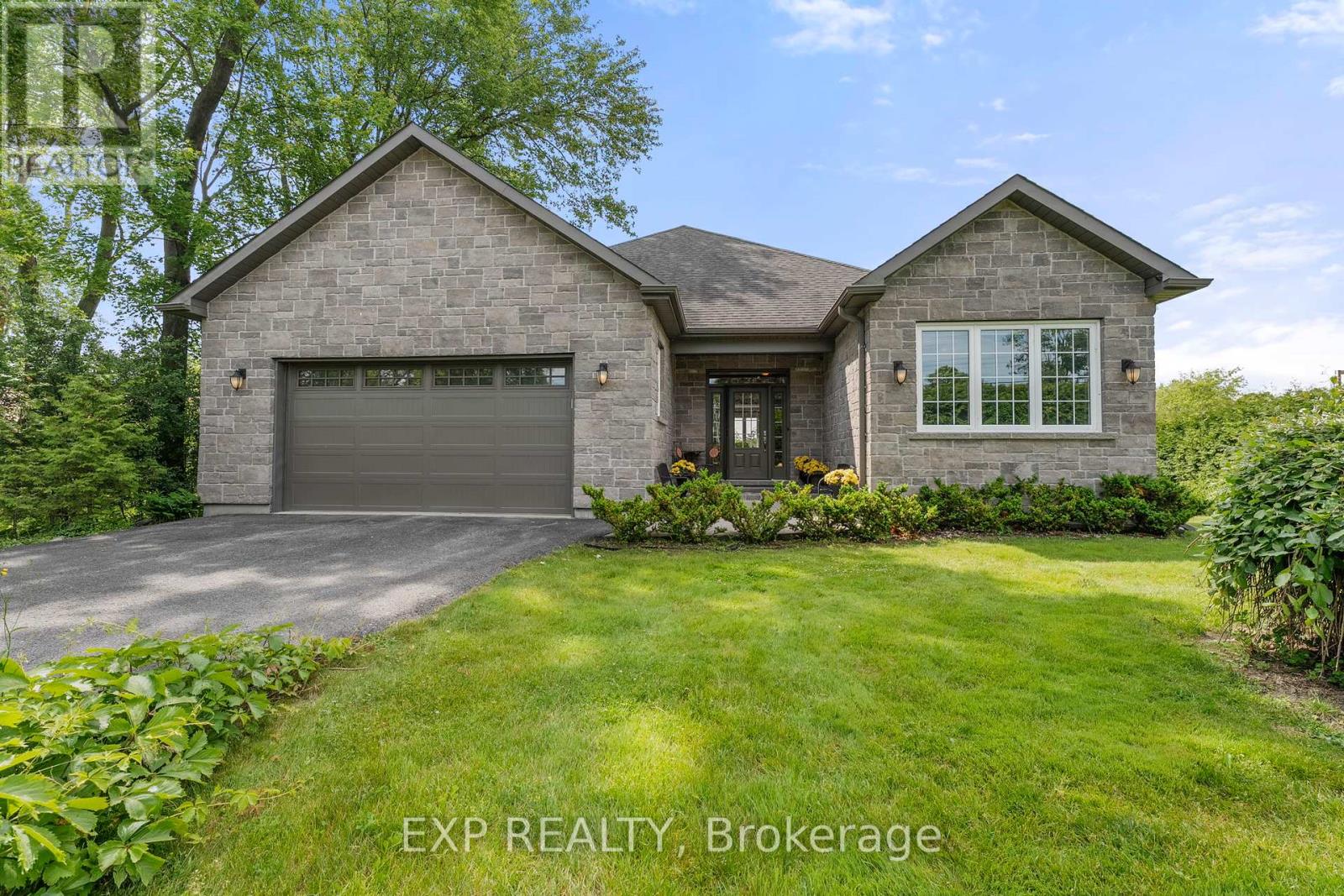 Property at 71 CLOVELLY COVE image 1