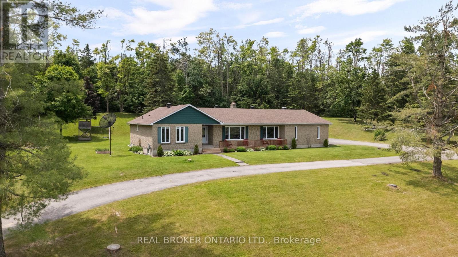 Property at 32 OLD SCOTIA PLACE image 2