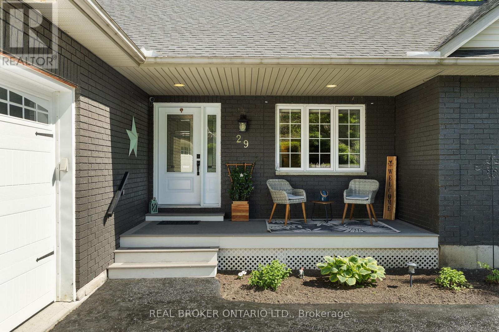 Property at 29 NORDIC TRAIL image 2