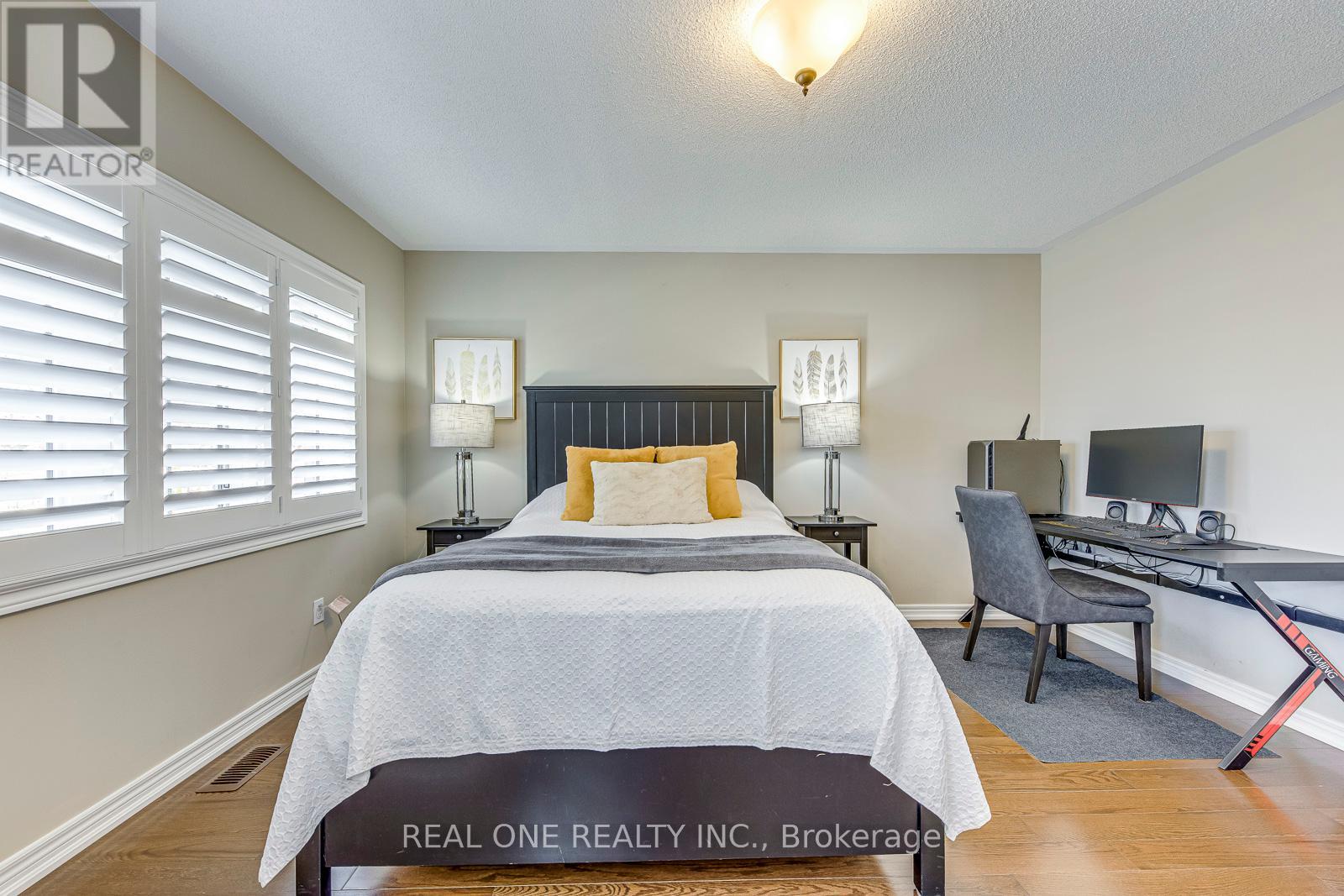 3133 Hiram Terrace, Oakville (Go Glenorchy), Ontario  L6M 0P7 - Photo 38 - W12228403