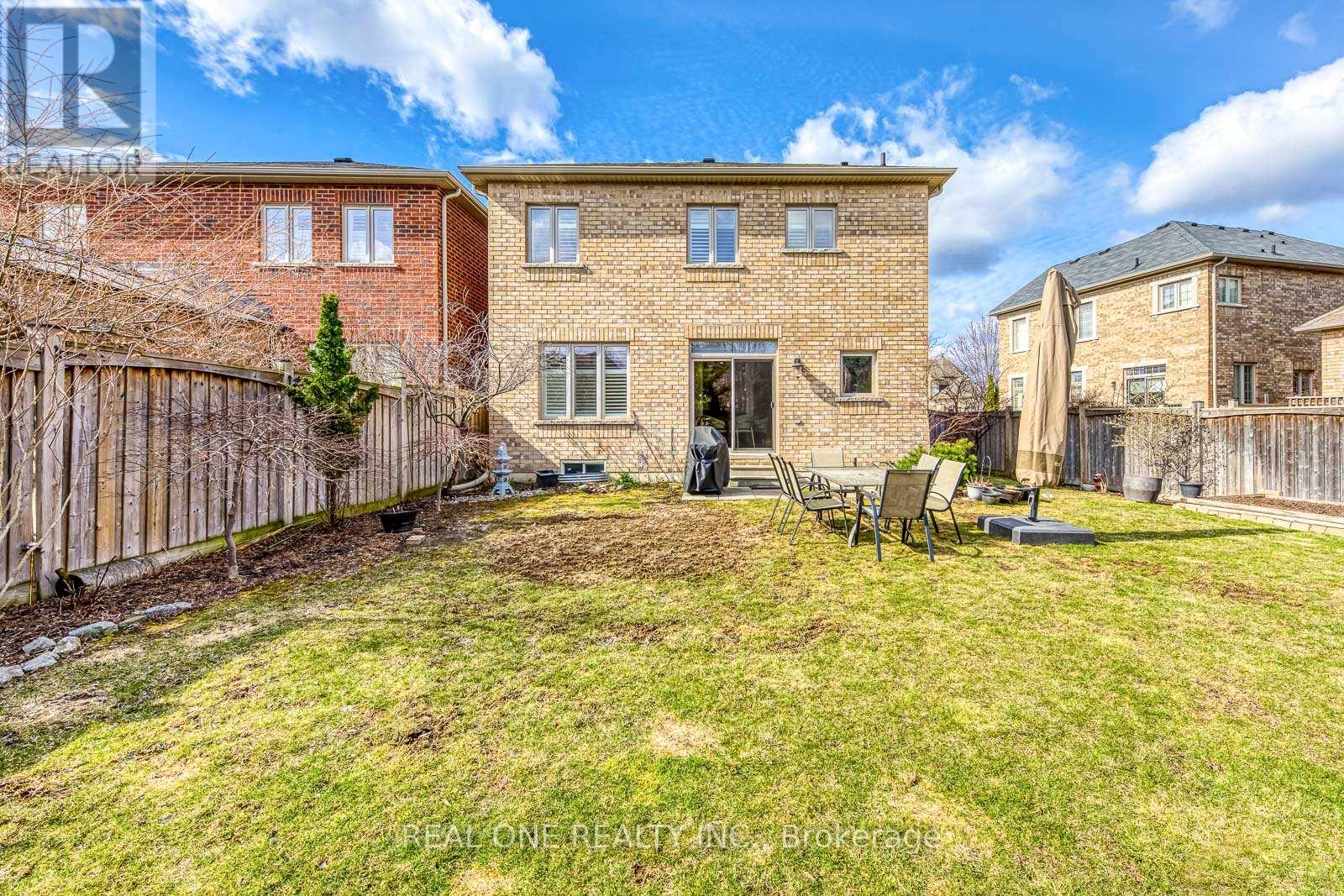 3133 Hiram Terrace, Oakville (Go Glenorchy), Ontario  L6M 0P7 - Photo 45 - W12228403