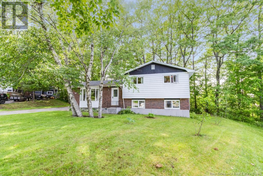 Property at 72 Lily Street image 1