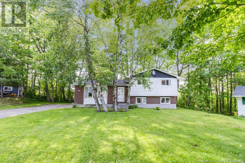 Property at 72 Lily Street image 3