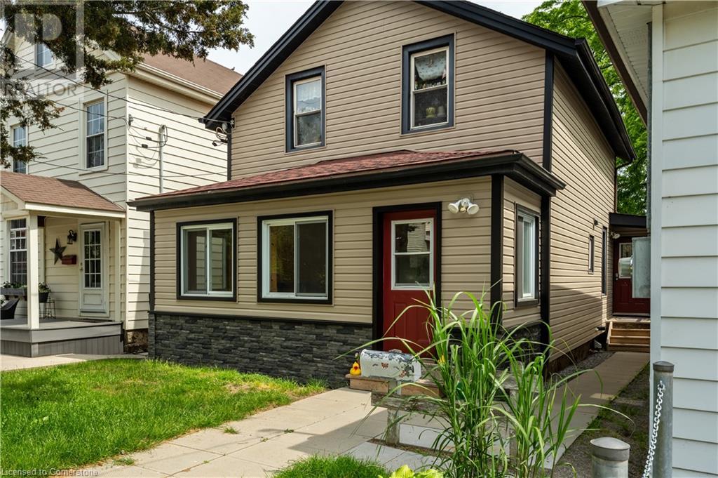 Property at 15 ADELAIDE Street image 2