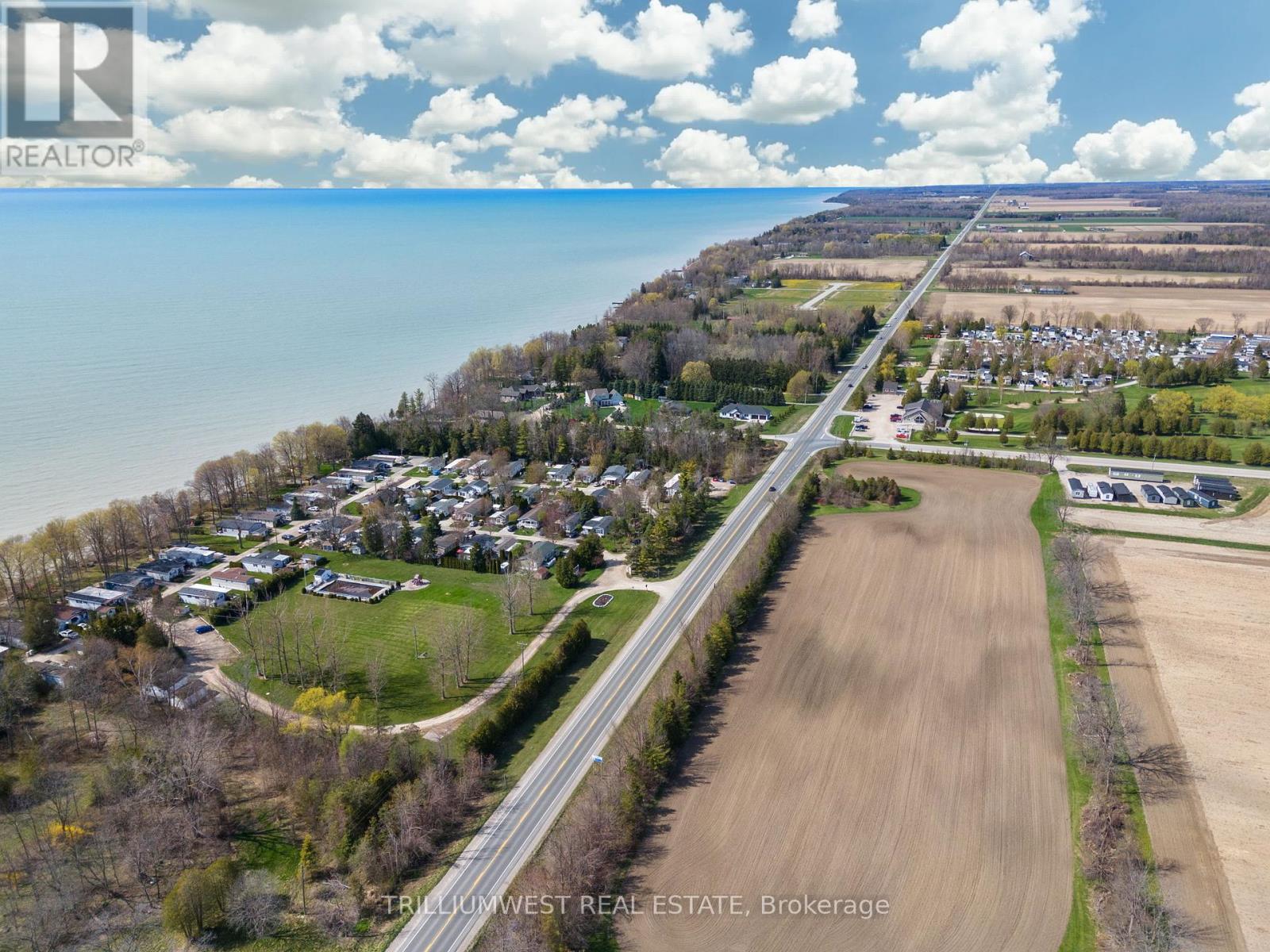 #29 Rowan - 77307 Bluewater Highway, Bluewater, Ontario  N0M 1G0 - Photo 35 - X12135821