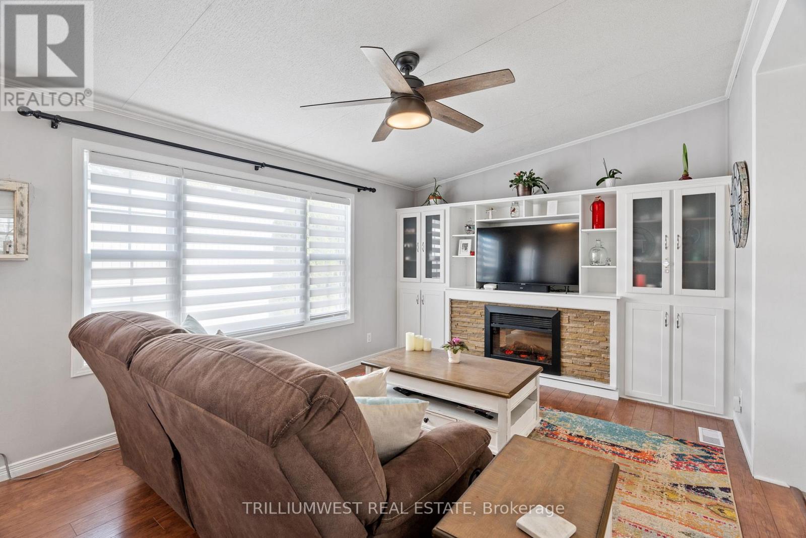 #29 Rowan - 77307 Bluewater Highway, Bluewater, Ontario  N0M 1G0 - Photo 5 - X12135821