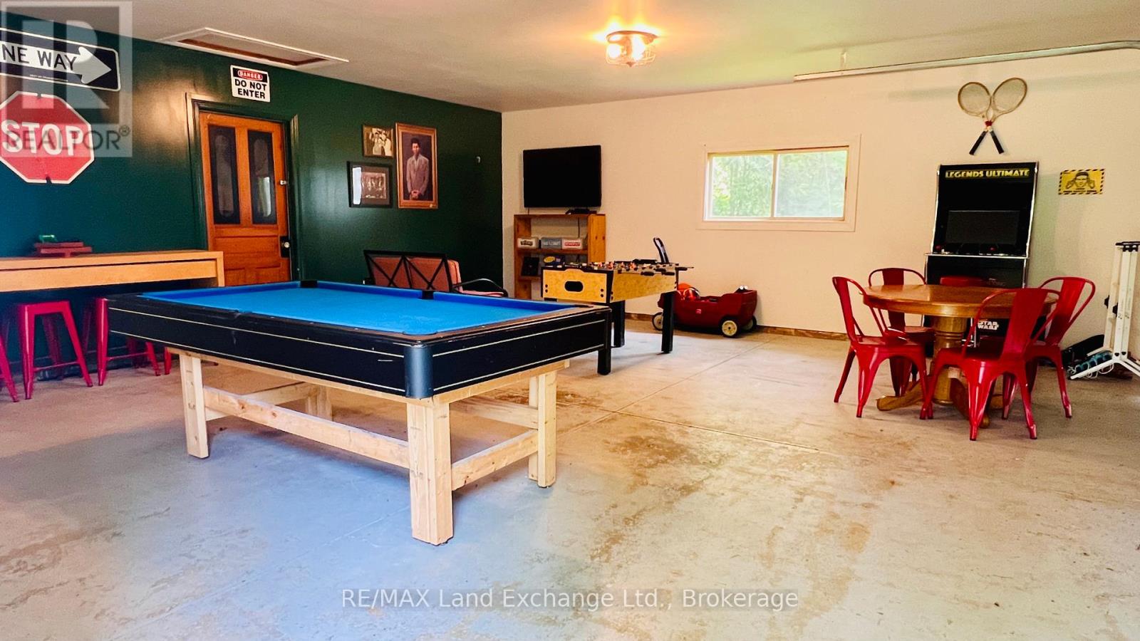 401 Oki Court, Huron-Kinloss, Ontario  N2Z 2X3 - Photo 24 - X12220802