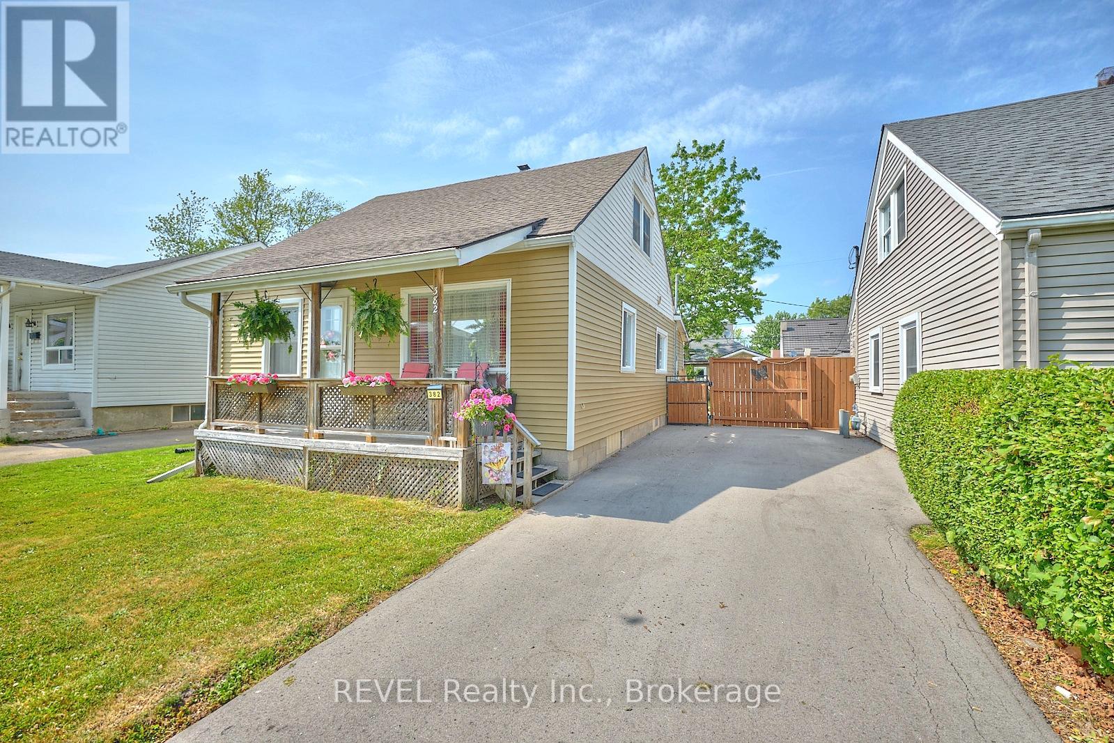 Property at 382 HENNEPIN AVENUE image 4