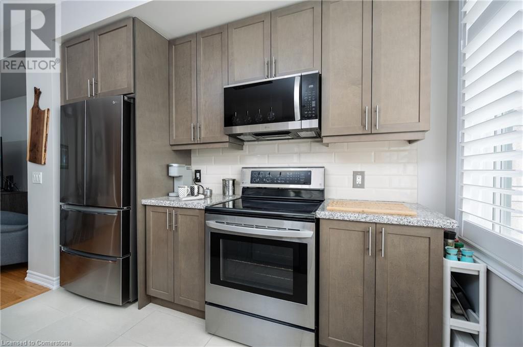 3084 Cascade Common, Oakville, Ontario  L6H 0R7 - Photo 7 - 40742096