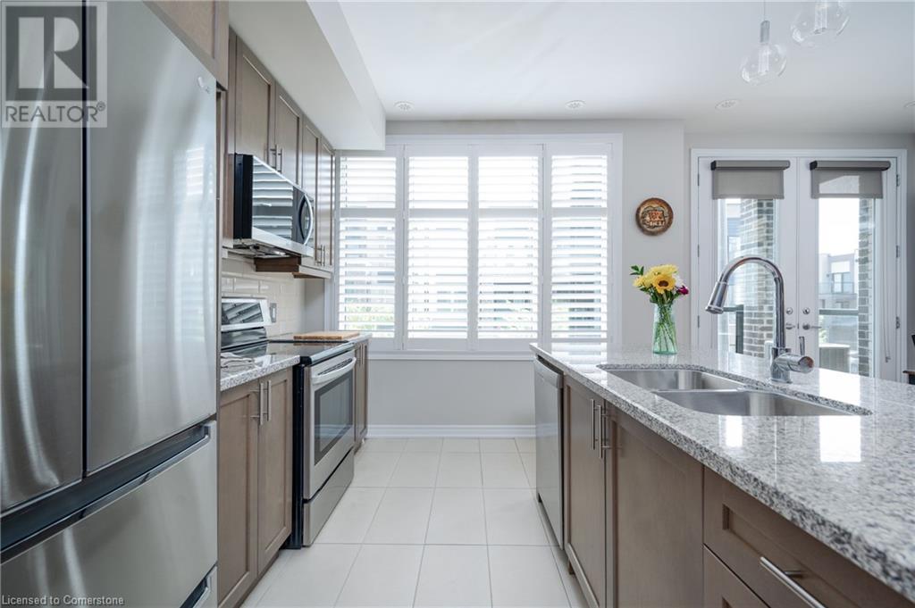 3084 Cascade Common, Oakville, Ontario  L6H 0R7 - Photo 9 - 40742096