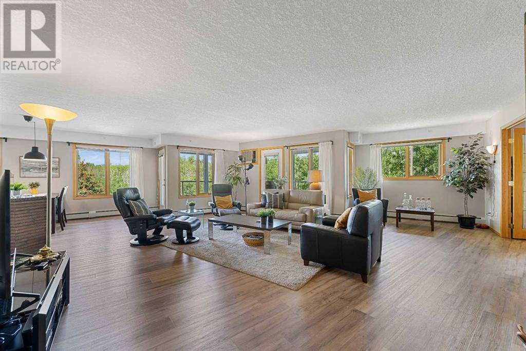 Property at 407, 7239 Sierra Morena Boulevard SW image 4