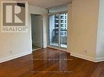 818 - 15 Northtown Way, Toronto, Ontario  M2N 7A2 - Photo 8 - C12227966