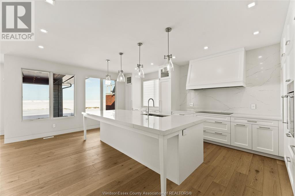 Property at 1252 SHORELINE image 4