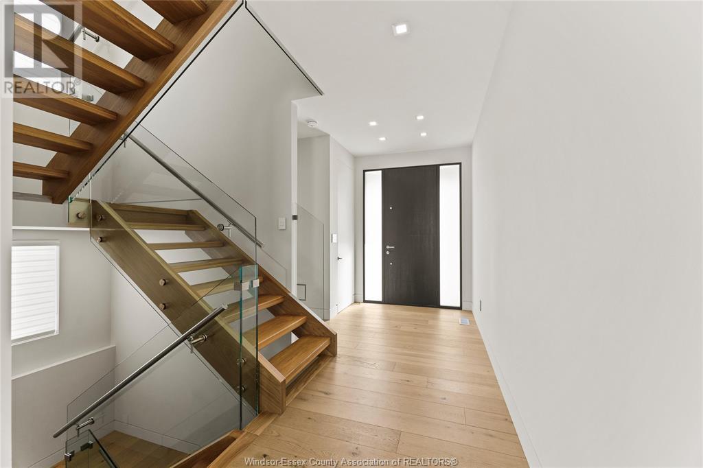 Property at 1252 SHORELINE image 3