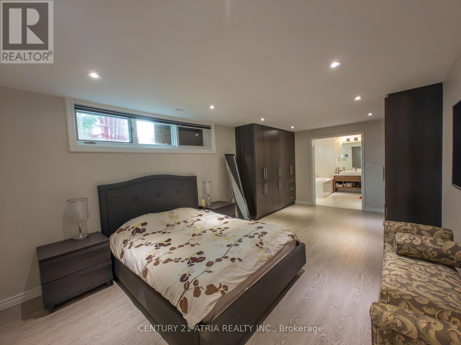 2 Norwich Drive, Markham, Ontario  L3P 6R9 - Photo 17 - N12223248