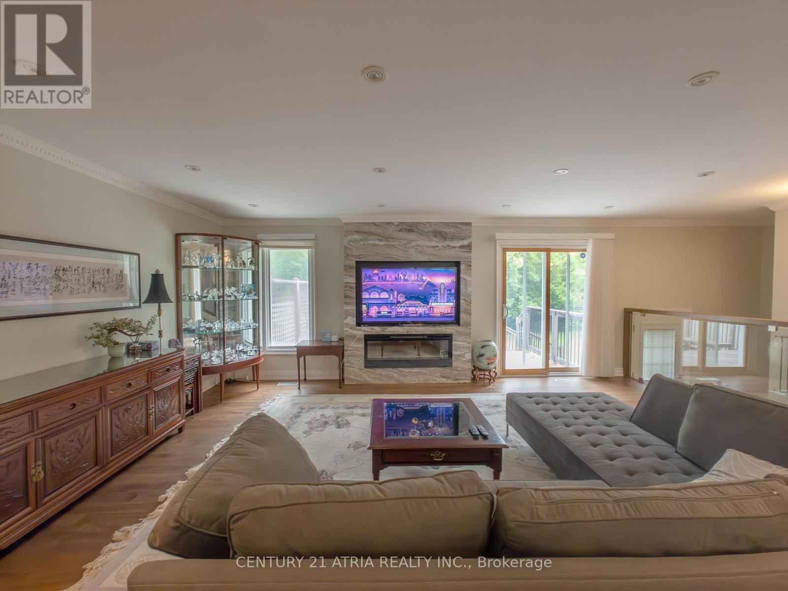 2 Norwich Drive, Markham, Ontario  L3P 6R9 - Photo 6 - N12223248