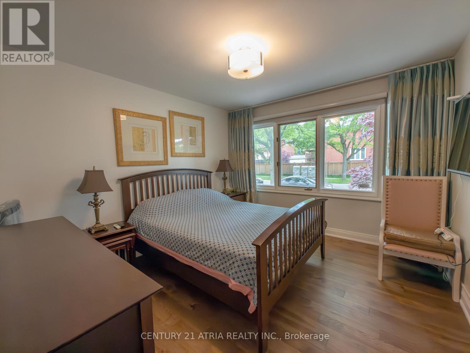 2 Norwich Drive, Markham, Ontario  L3P 6R9 - Photo 11 - N12223248