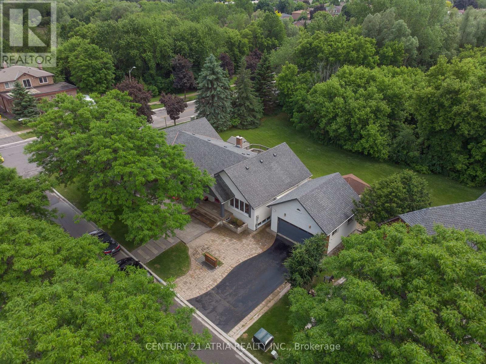 2 Norwich Drive, Markham, Ontario  L3P 6R9 - Photo 22 - N12223248