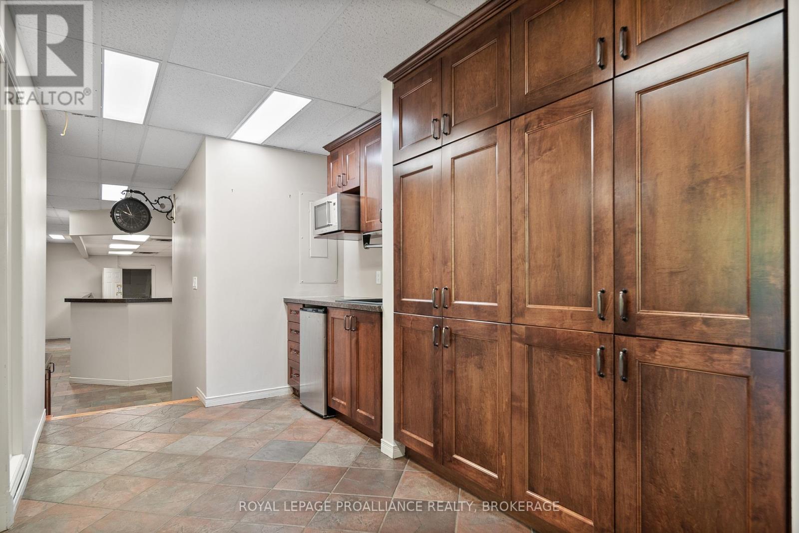 271 Concession Street, Kingston, Ontario  K7K 2B7 - Photo 13 - X12228626