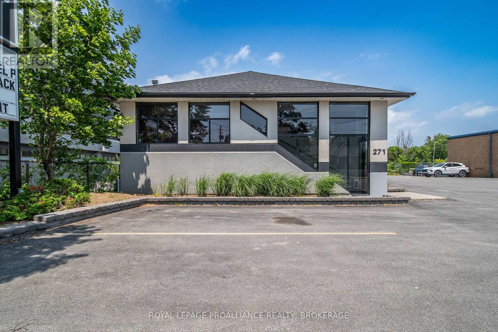 271 Concession Street, Kingston, Ontario  K7K 2B7 - Photo 2 - X12228626