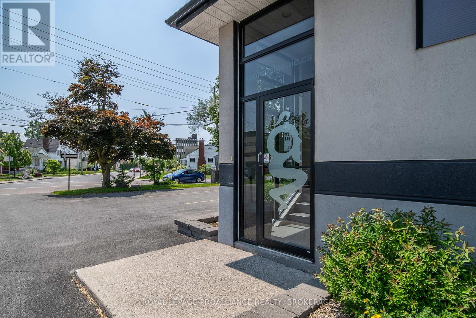 271 Concession Street, Kingston, Ontario  K7K 2B7 - Photo 3 - X12228626