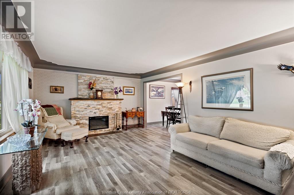 Property at 859 ISABELLE PLACE image 4