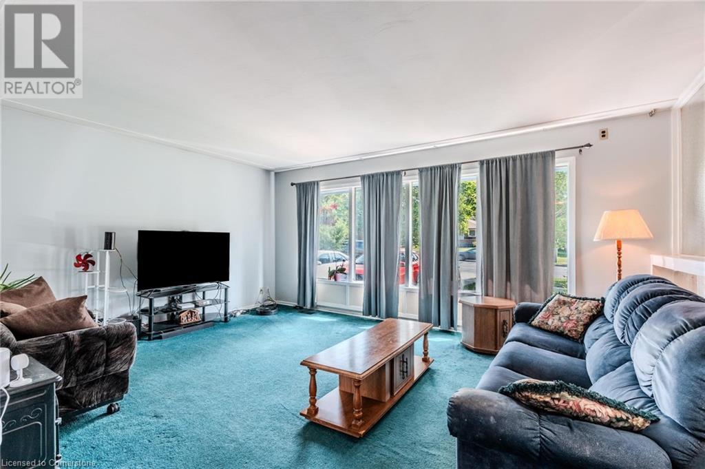Property at 173 WESTMOUNT Road E image 4
