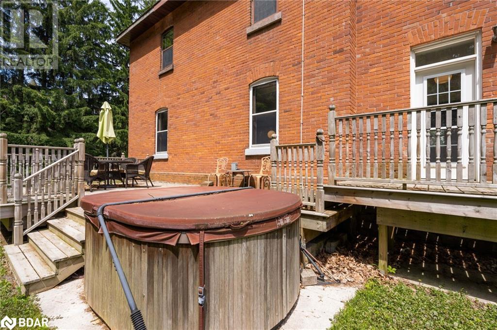 1407 Flos 8 Road W, Springwater, Ontario  L0L 1P0 - Photo 34 - 40739495