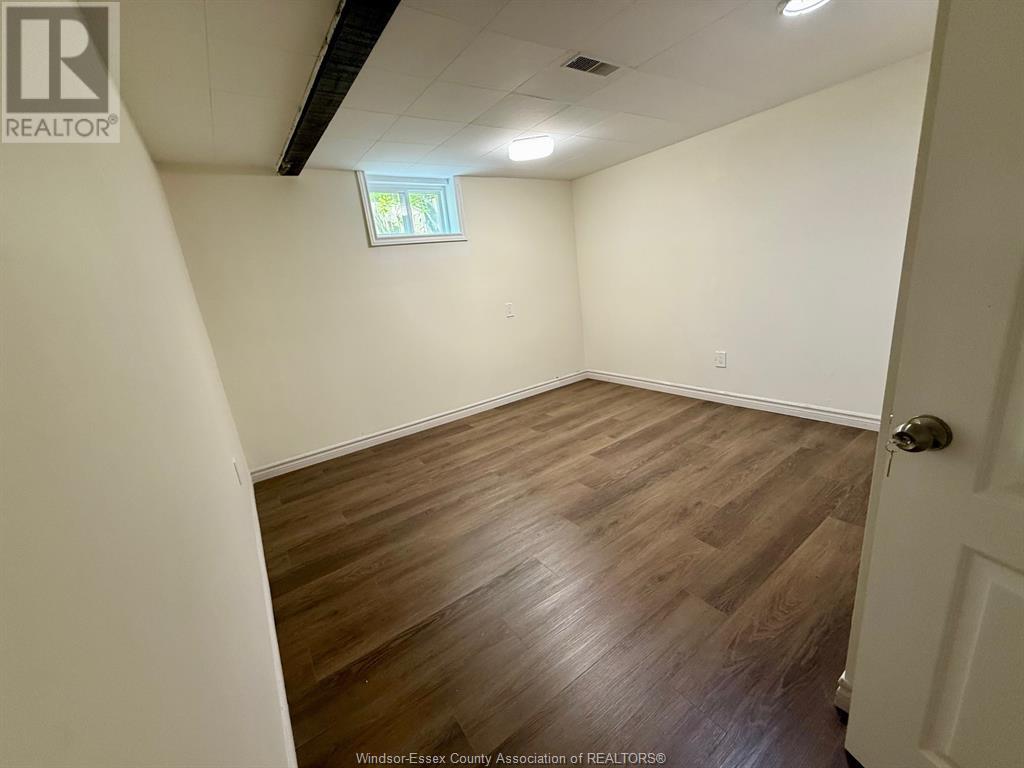 1697 Westcott Unit# Lower, Windsor, Ontario  N8Y 4C1 - Photo 5 - 25015412