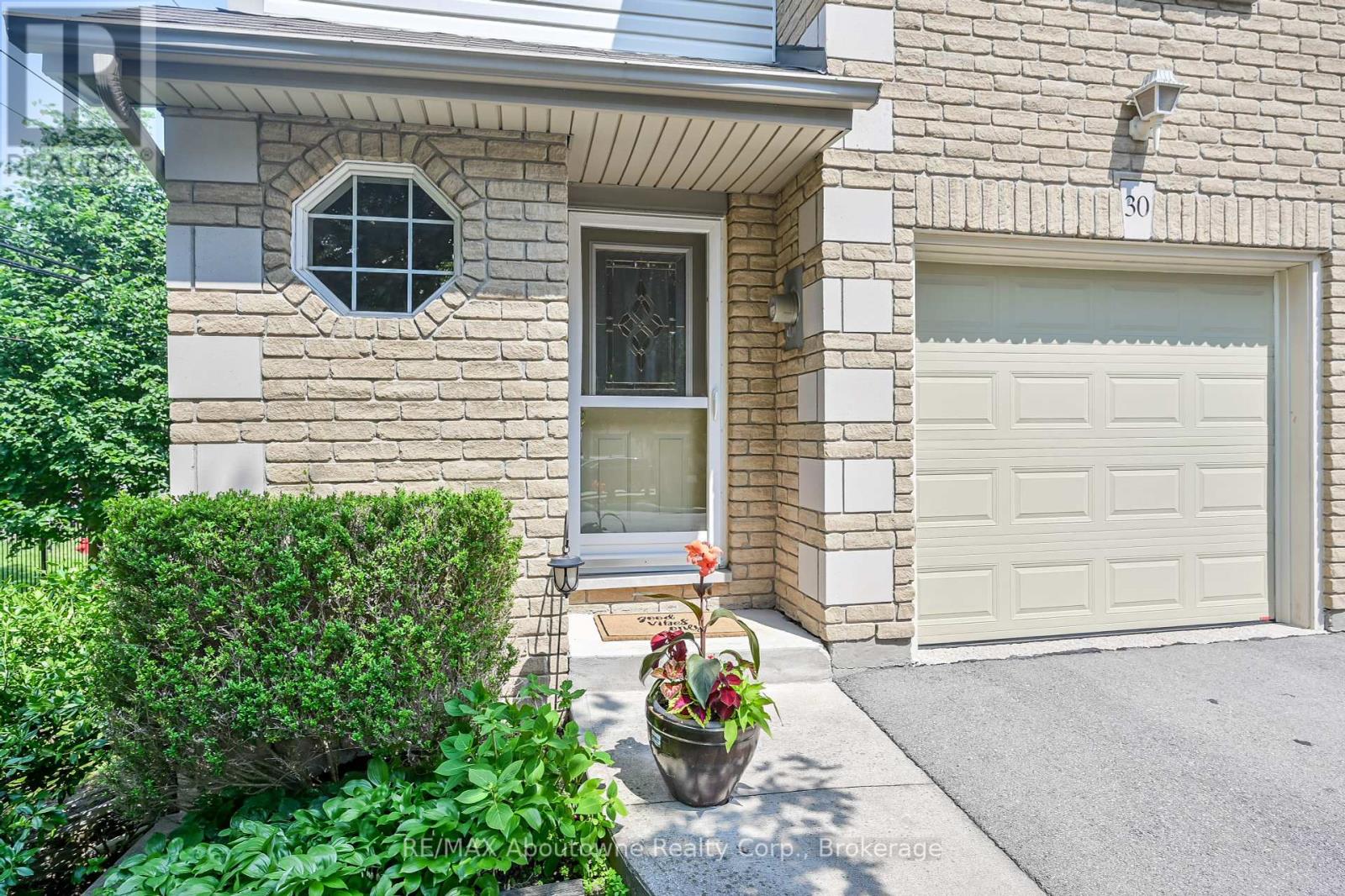 Property at UNIT 30 - 31 MOSS BOULEVARD image 2
