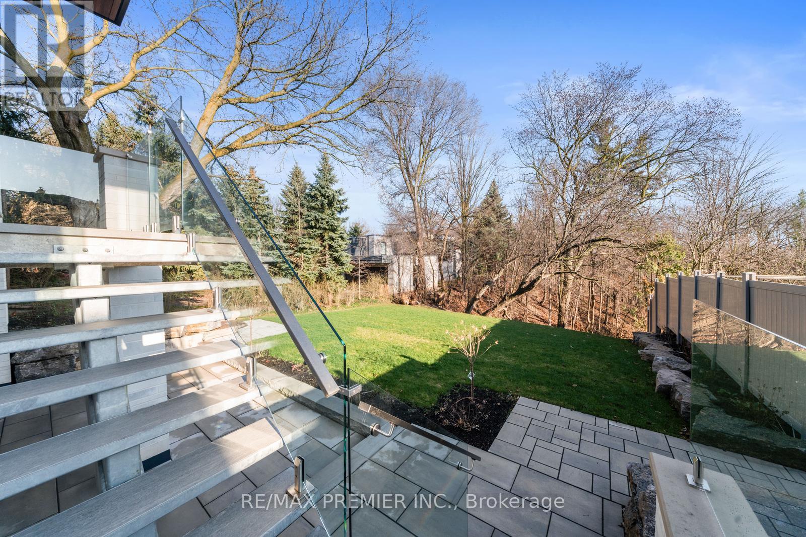 33 Cornelius Parkway, Toronto, Ontario  M6L 2K2 - Photo 44 - W12228001