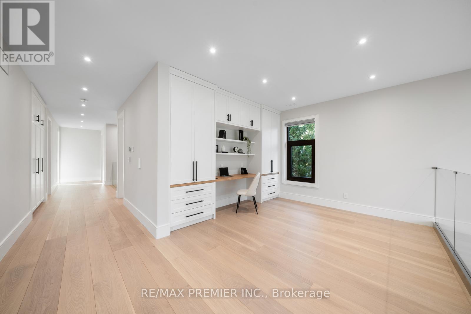 33 Cornelius Parkway, Toronto, Ontario  M6L 2K2 - Photo 24 - W12228001