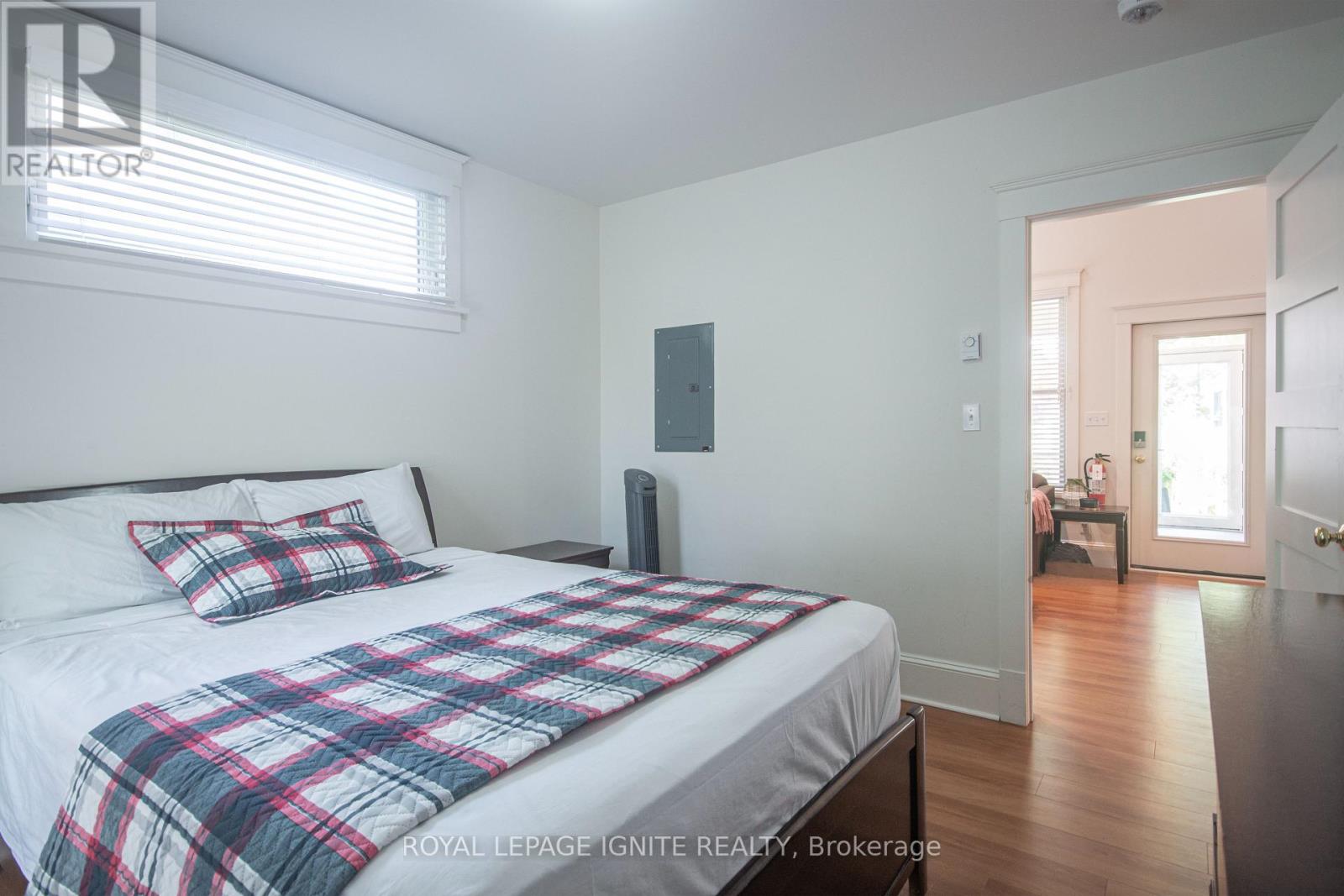 208 - 19 Summer Village Lane, Prince Edward County (Athol), Ontario  K0K 1P0 - Photo 12 - X12219067
