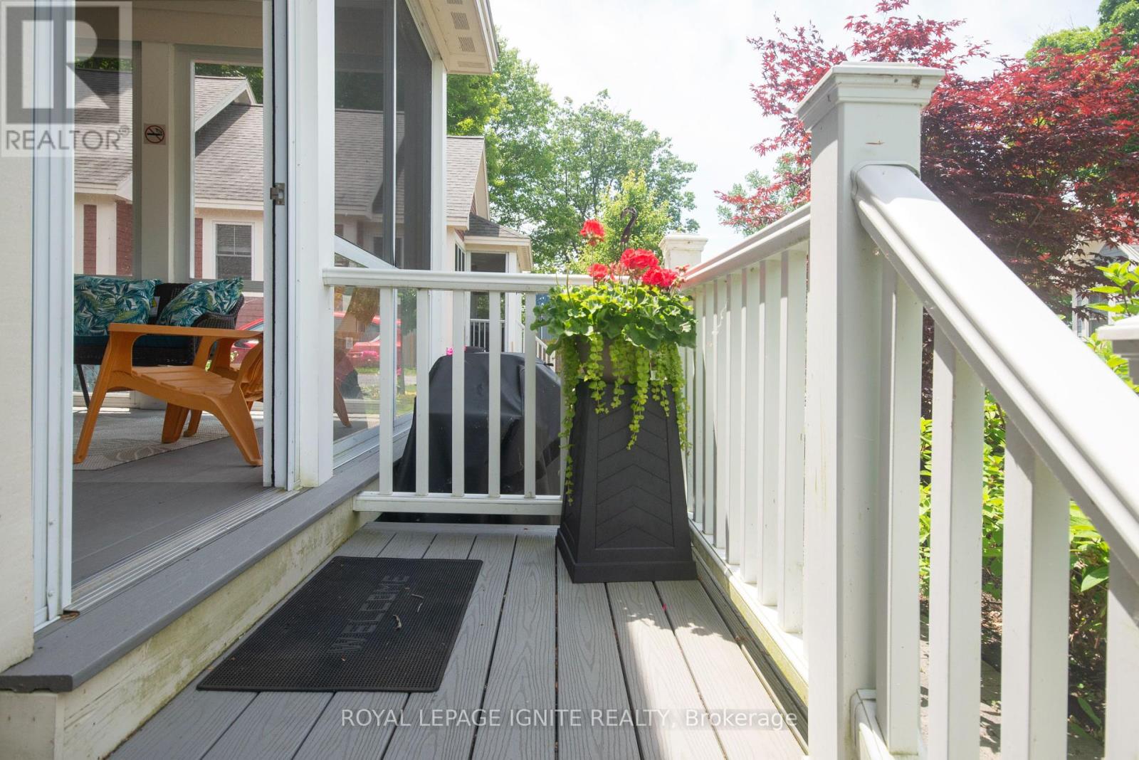 208 - 19 Summer Village Lane, Prince Edward County (Athol), Ontario  K0K 1P0 - Photo 29 - X12219067