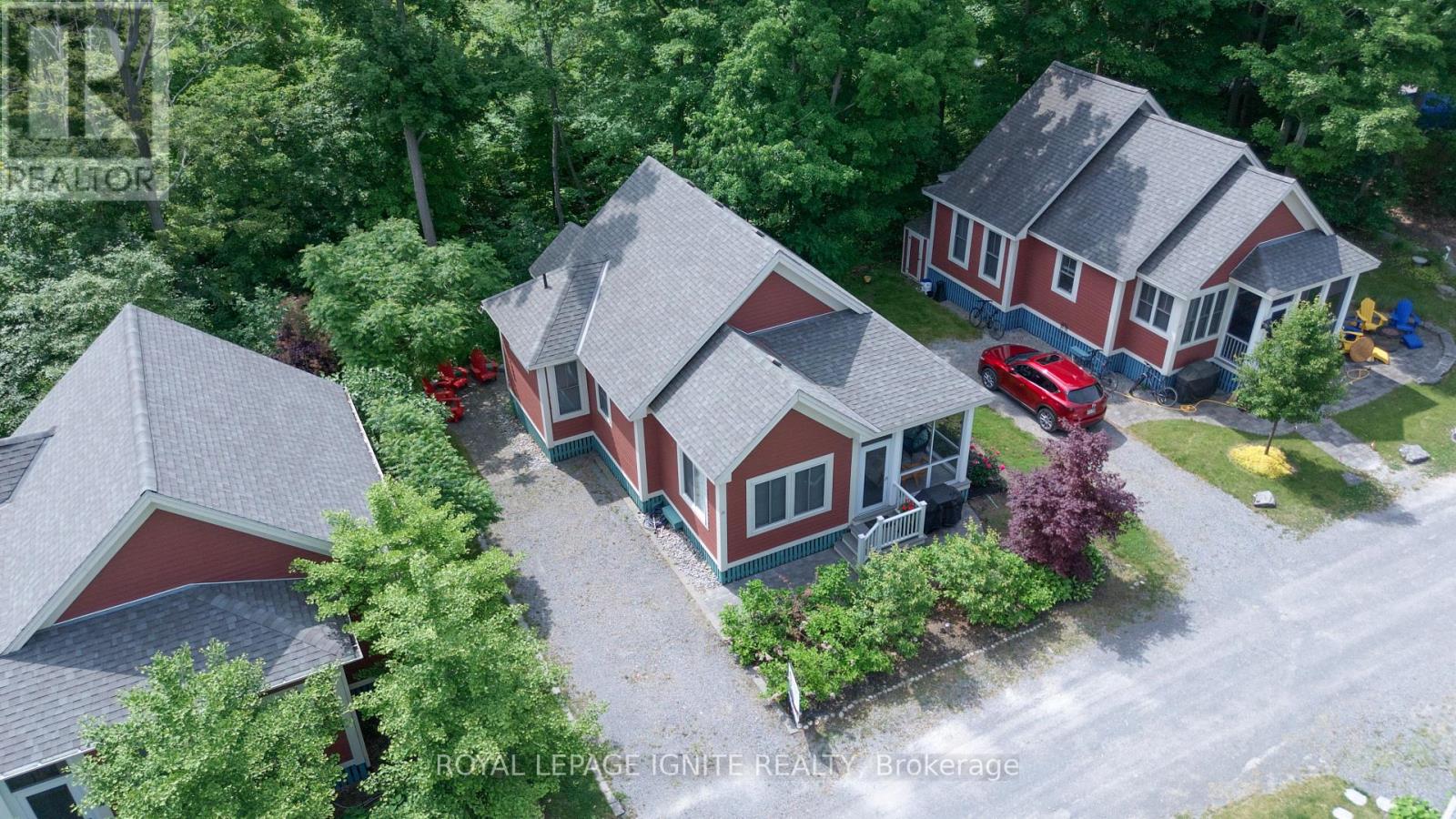 208 - 19 Summer Village Lane, Prince Edward County (Athol), Ontario  K0K 1P0 - Photo 41 - X12219067