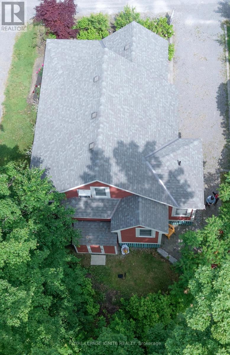 208 - 19 Summer Village Lane, Prince Edward County (Athol), Ontario  K0K 1P0 - Photo 40 - X12219067