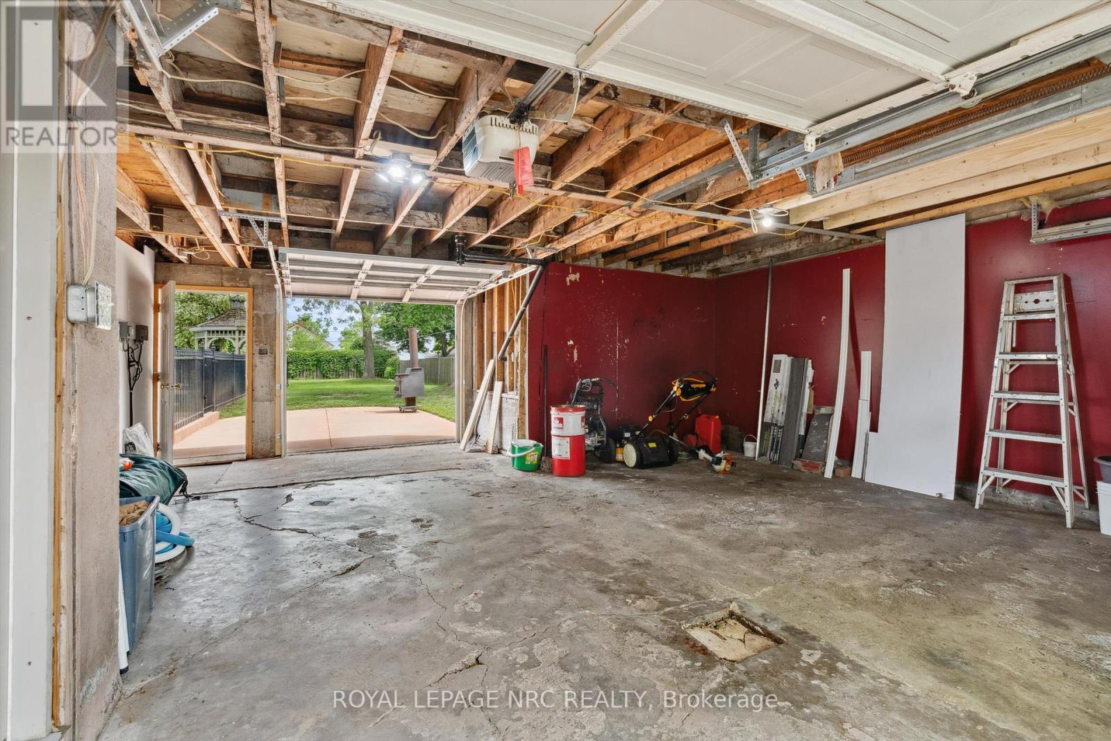 236 Highland Avenue, Fort Erie, Ontario  L2A 2X7 - Photo 31 - X12228607