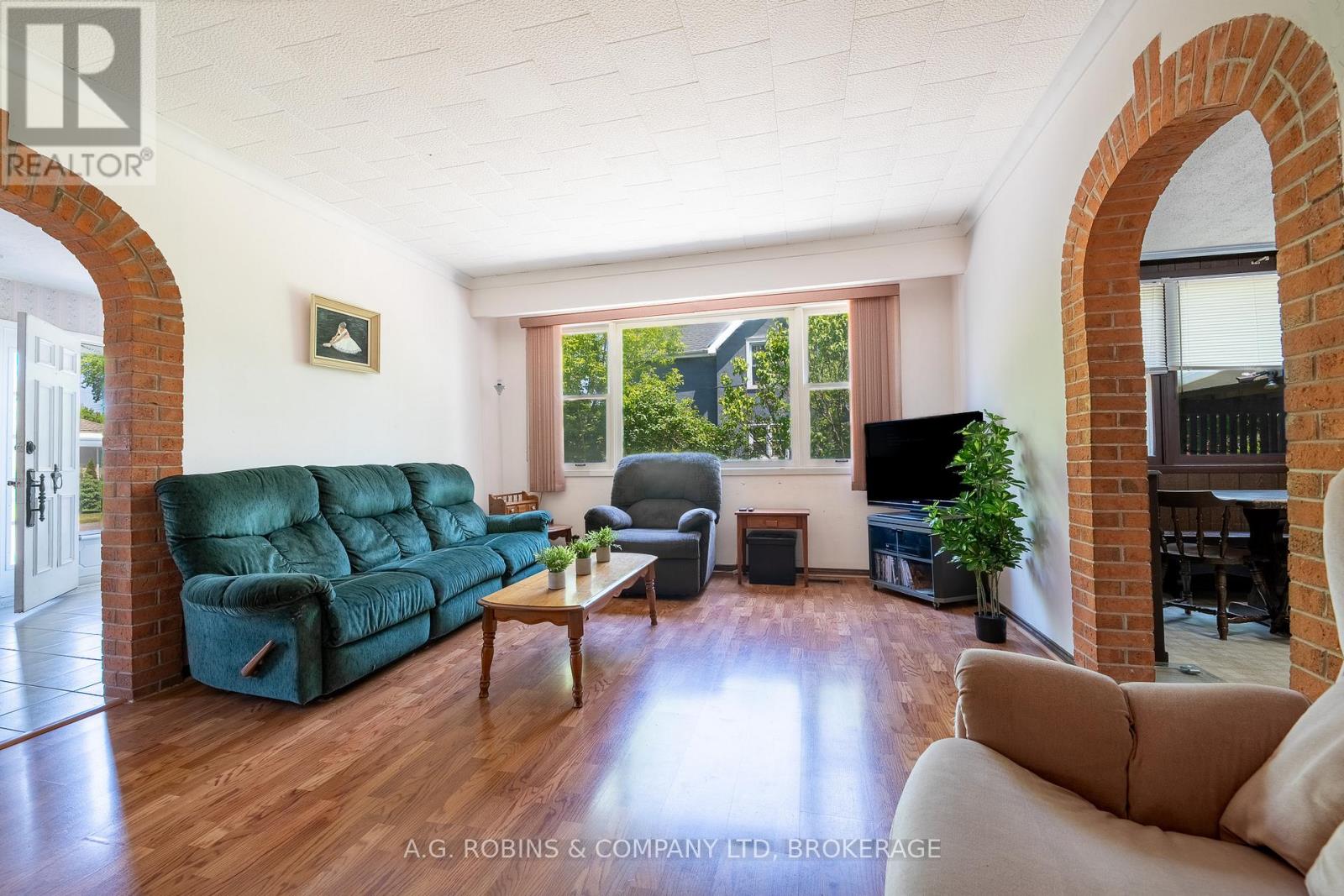 Property at 52 CHARLES STREET image 5