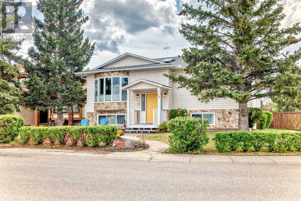 Property at 19 Cedardale Hill SW image 1