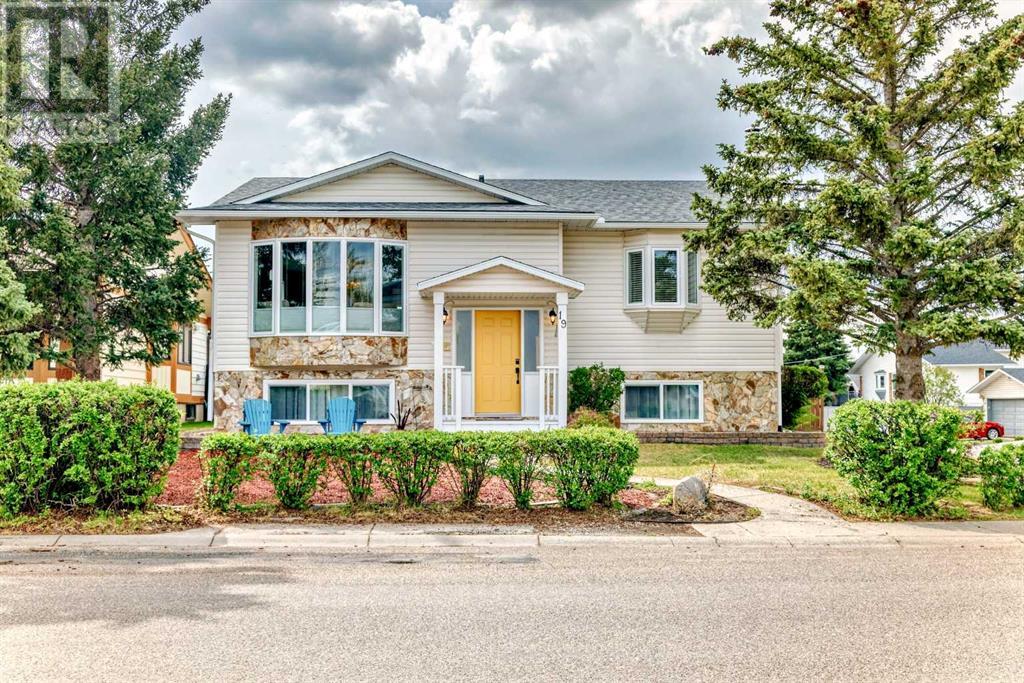 Property at 19 Cedardale Hill SW image 2