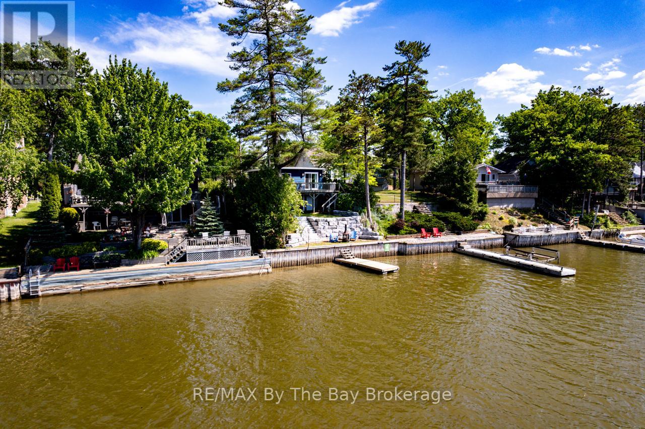 1250 River Road W, Wasaga Beach, Ontario  L9Z 2W6 - Photo 46 - S12226887