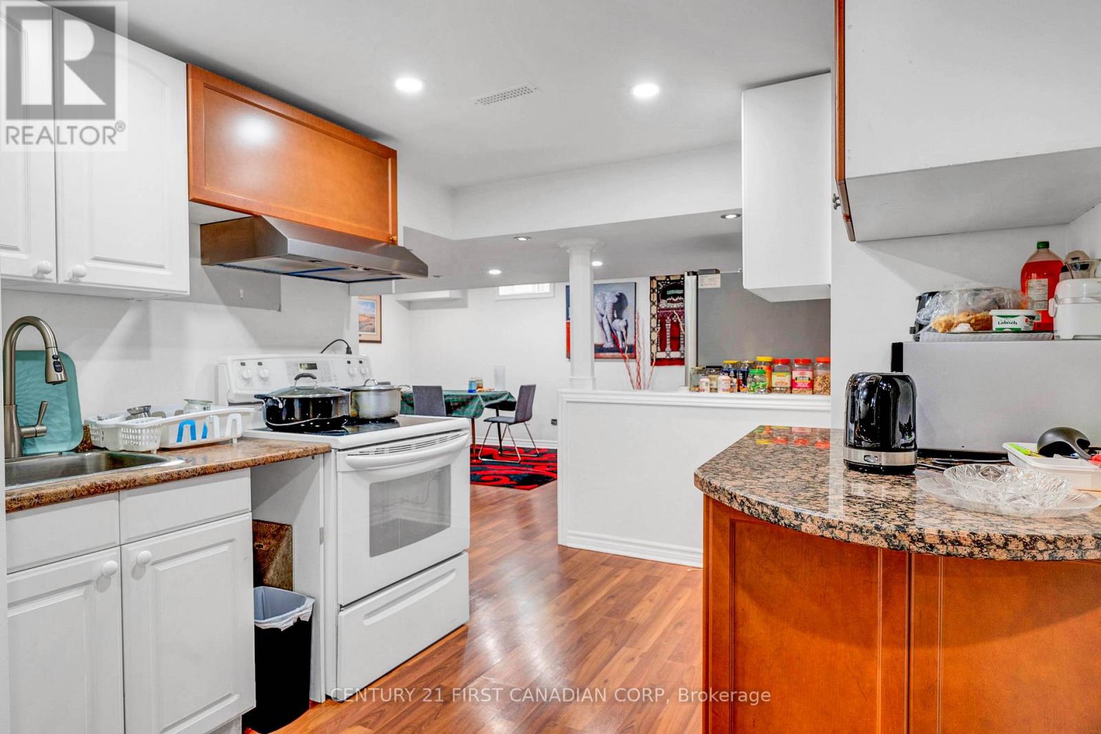 4 Freshspring Drive, Brampton (Sandringham-Wellington), Ontario  L6R 3H6 - Photo 37 - W12228854