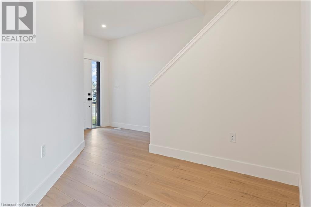 Property at 127 AMBER Street image 5