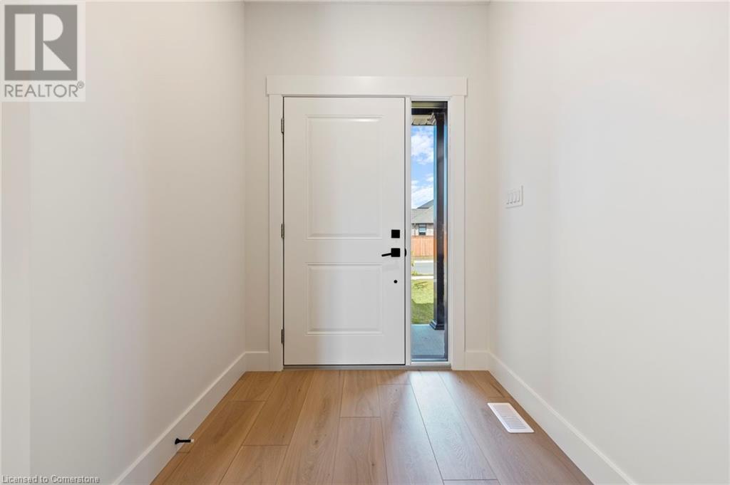Property at 127 AMBER Street image 3