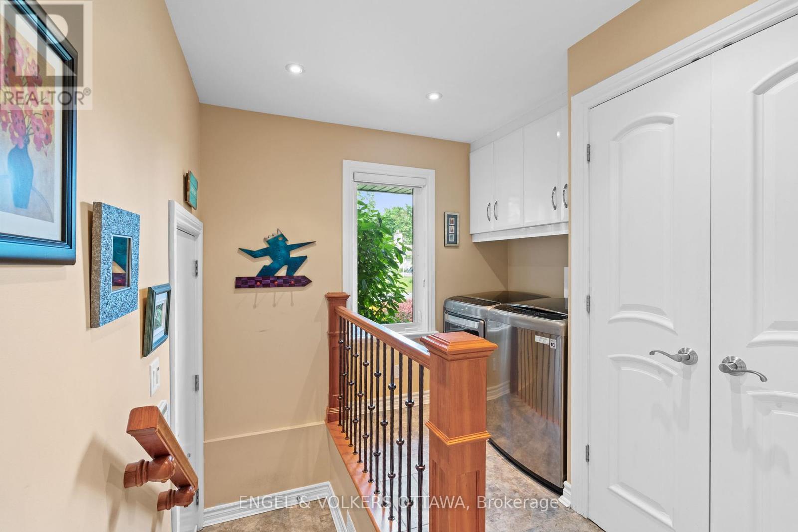 24 Doris Avenue, Ottawa, Ontario  K1T 3W8 - Photo 18 - X12228876