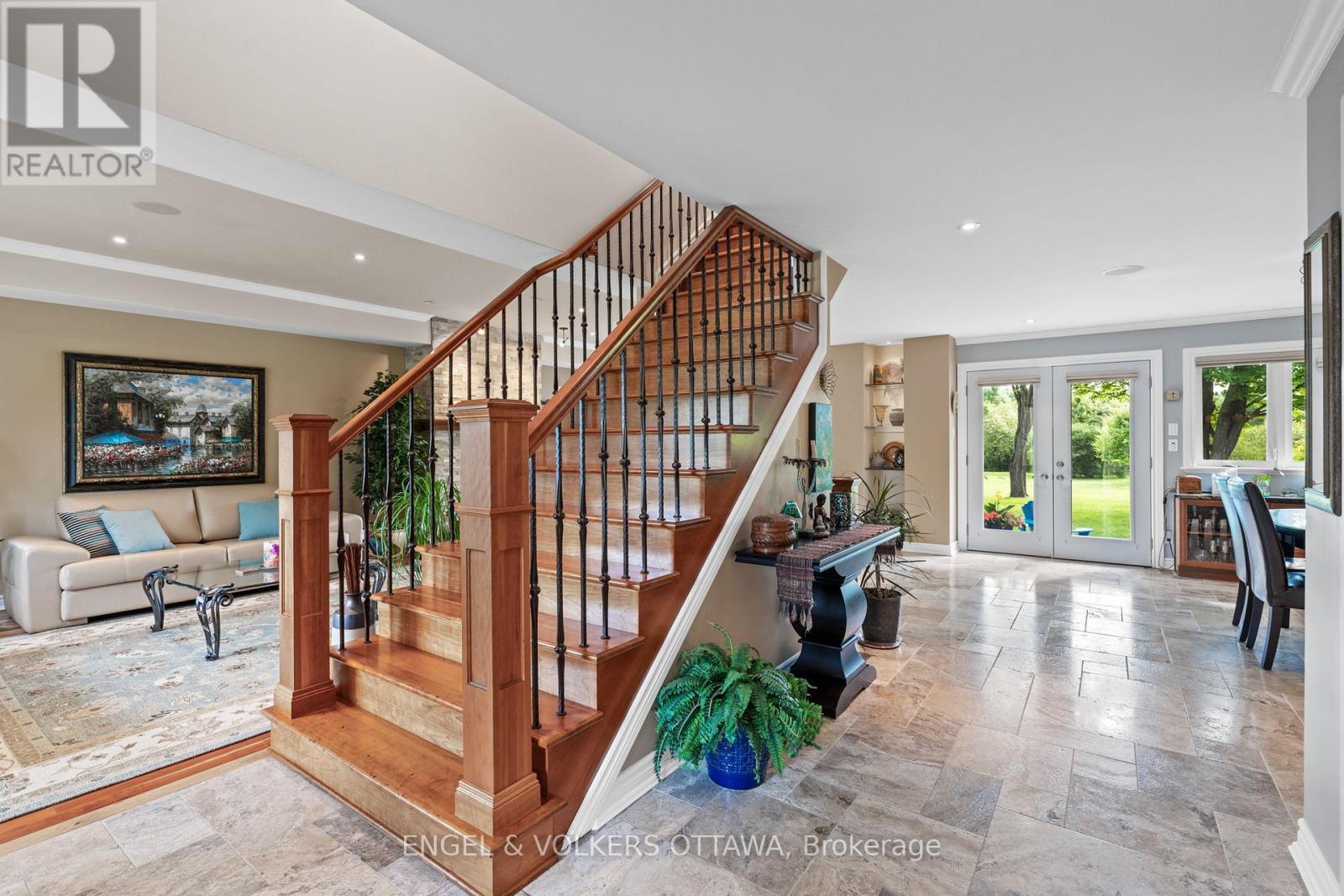 24 Doris Avenue, Ottawa, Ontario  K1T 3W8 - Photo 19 - X12228876