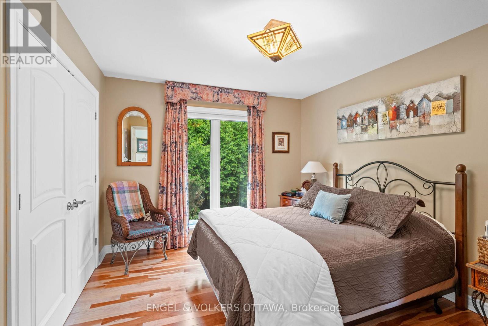 24 Doris Avenue, Ottawa, Ontario  K1T 3W8 - Photo 26 - X12228876