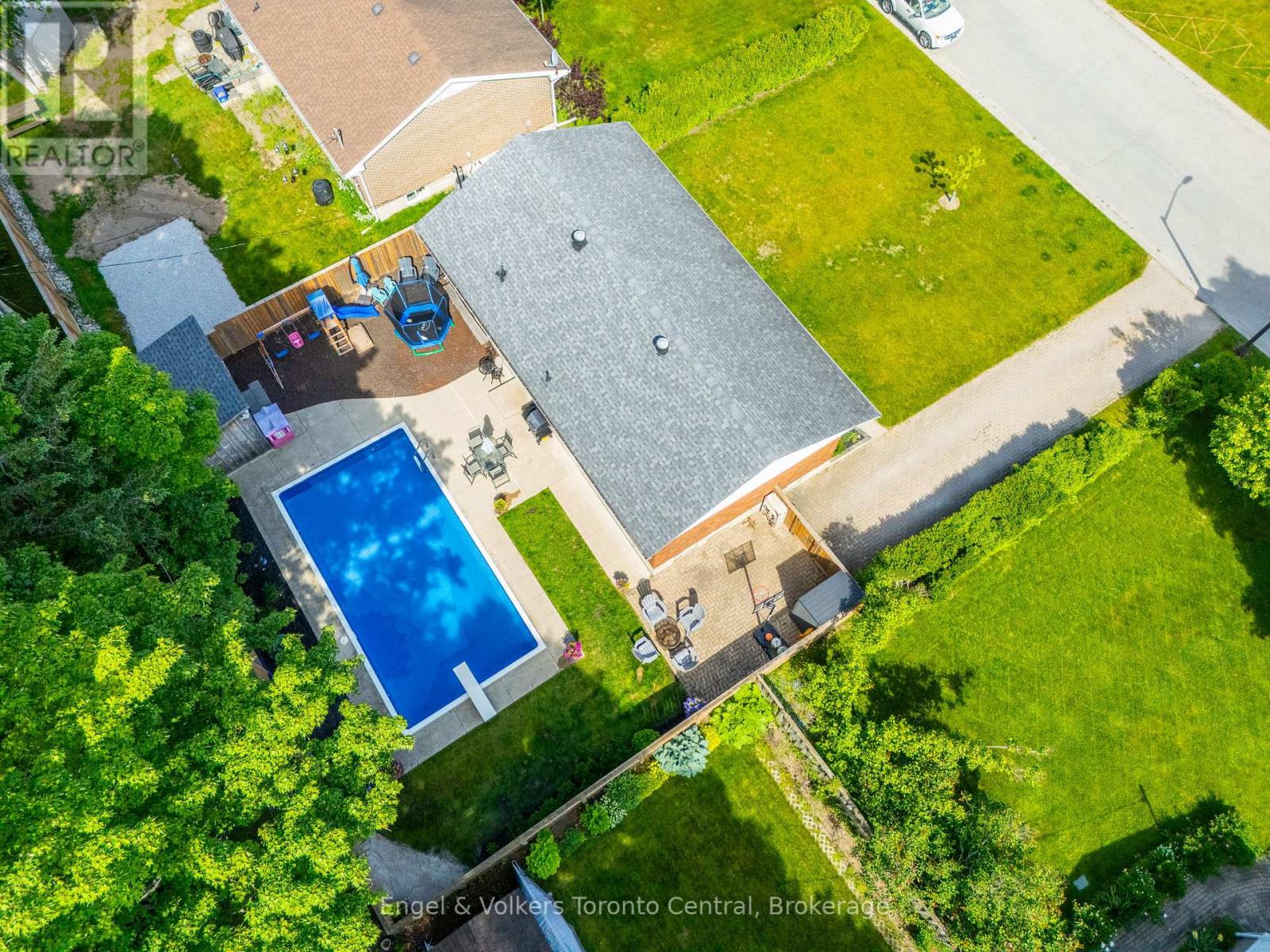 583 6th Street W, Owen Sound, Ontario  N4K 3L2 - Photo 32 - X12118265