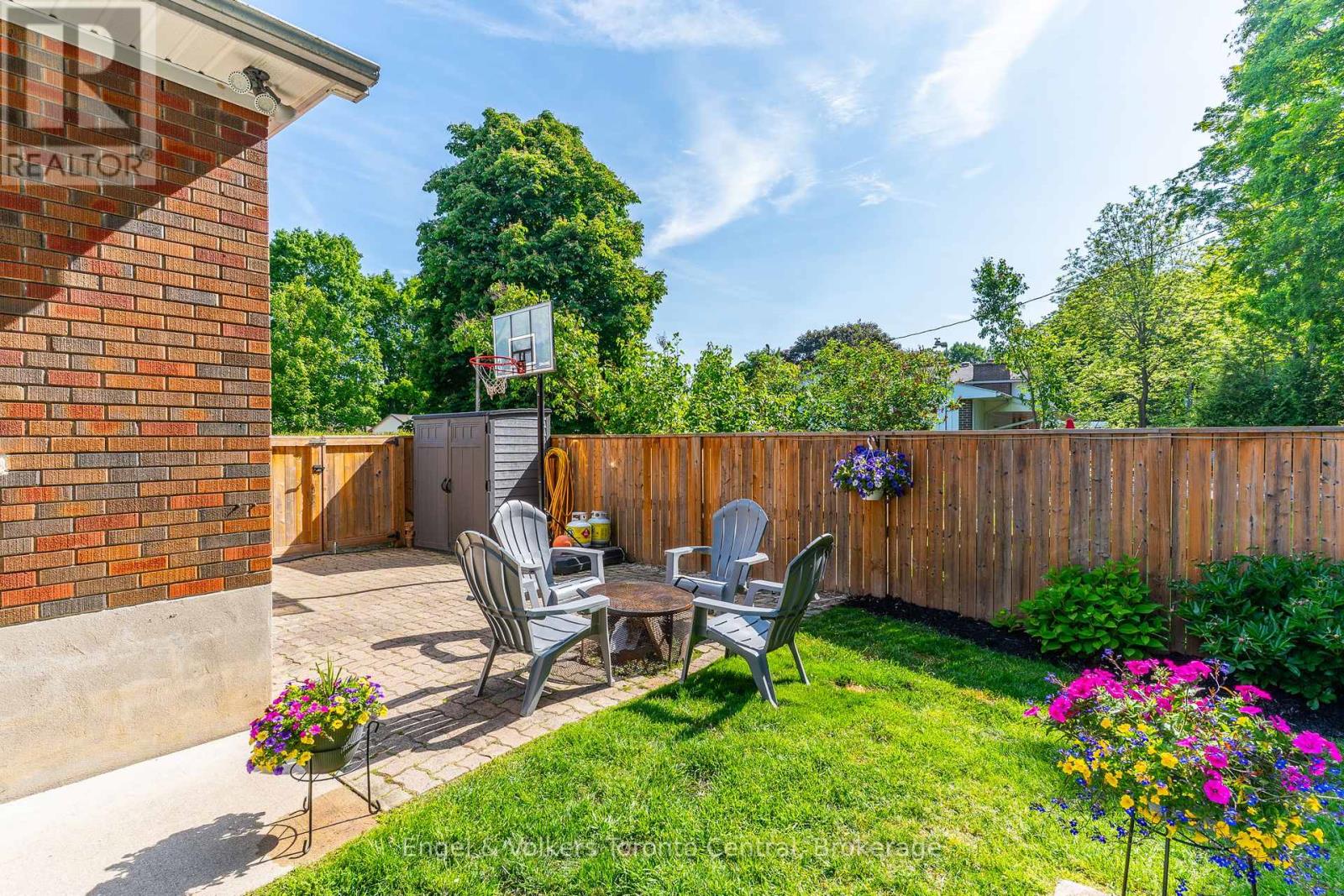 583 6th Street W, Owen Sound, Ontario  N4K 3L2 - Photo 36 - X12118265