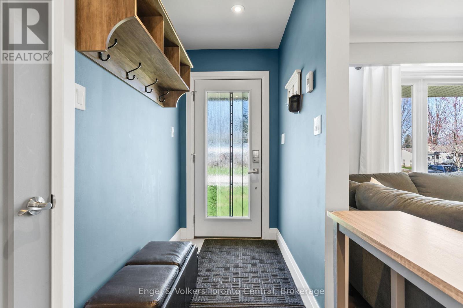 583 6th Street W, Owen Sound, Ontario  N4K 3L2 - Photo 6 - X12118265